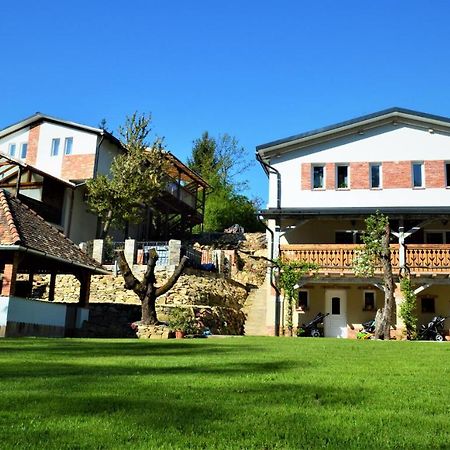 Terrace Apartments Eger Exteriör bild